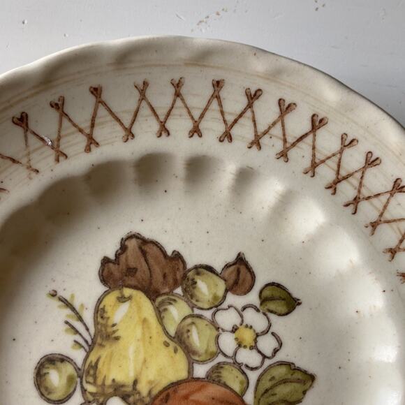 Vintage Vernon Ware by Metlox 6.5” Dessert Plates, Set of 2 - Picture 3 of 11